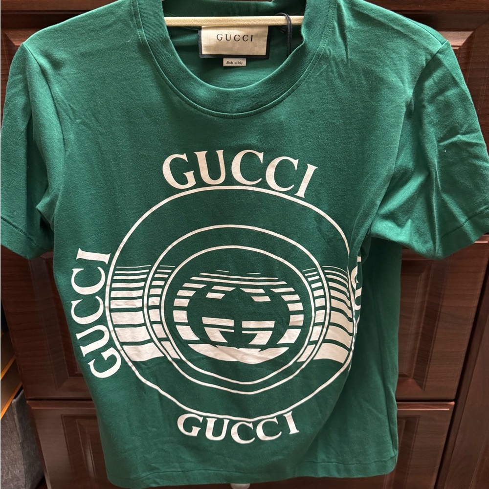 Authentic NWT Gucci Disc Tee